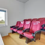 12 Bedroom In 別荘 ハザスレウ