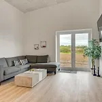 12 Bedroom In ハザスレウ