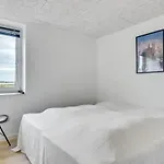 12 Bedroom In