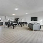 12 Bedroom In * ハザスレウ